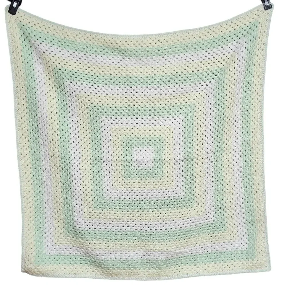 Beautiful Hand Made Crochet Baby Blanket Afghan Throw‎